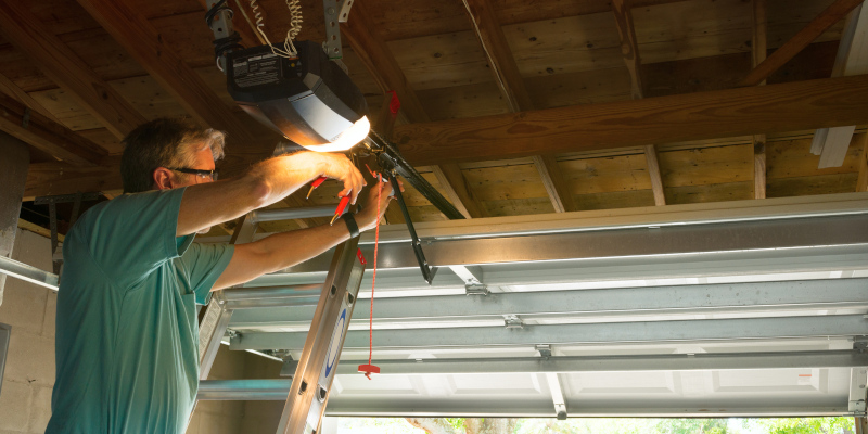 How to Hire the Right Garage Door Contractors